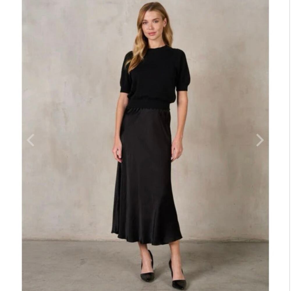 NEW Rose & Crown Size S Satin Midi Skirt Black Viscose Pull On